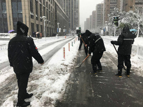 【智能停车场】雪天驾车必看技巧